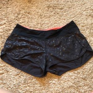 Lululemon black shiny leopard speed shorts